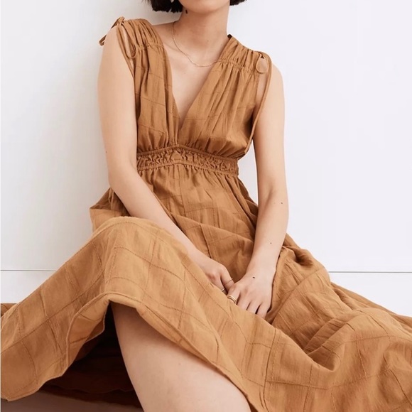 Madewell Dresses & Skirts - Madewell Sophia Smocked Midi Dress in Windowpane